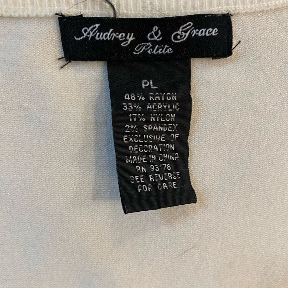Audrey & Grace Floral Short Sleeve Top - Picture 5 of 5